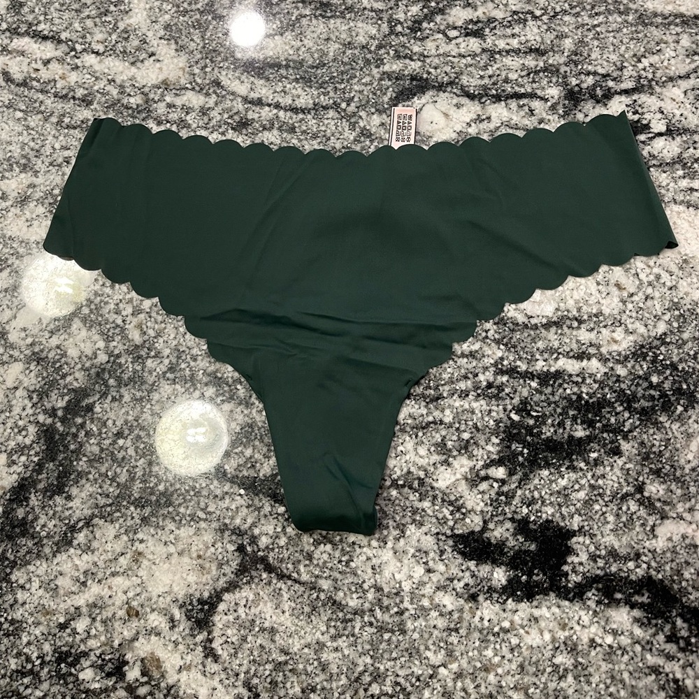 Victoria’s Secret no show panty thong
